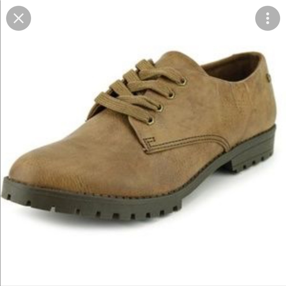 Groove Jade Lace up Shoes 7 NWT